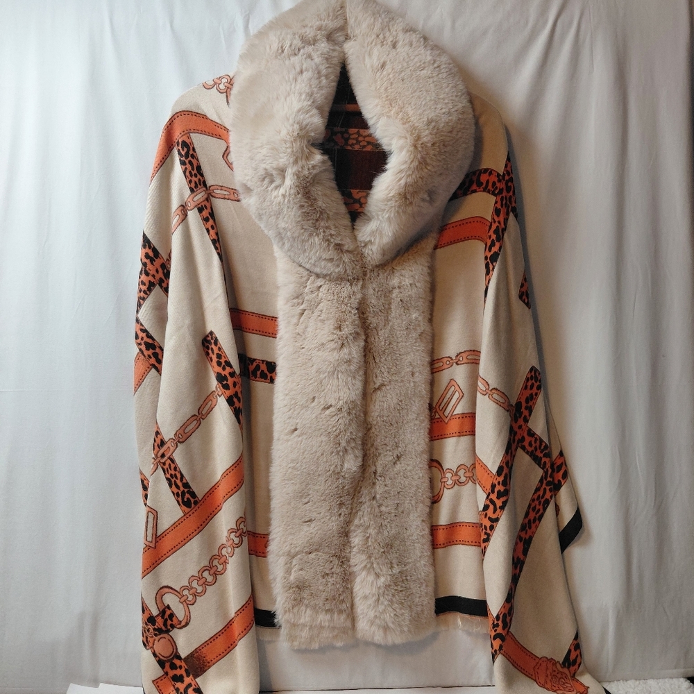 La Florentina Wrap Scarf Faux Fur Leopard Equestrian Print‎ Cream Black Orange